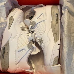 Air Jordan 4 retro size 11 1/2